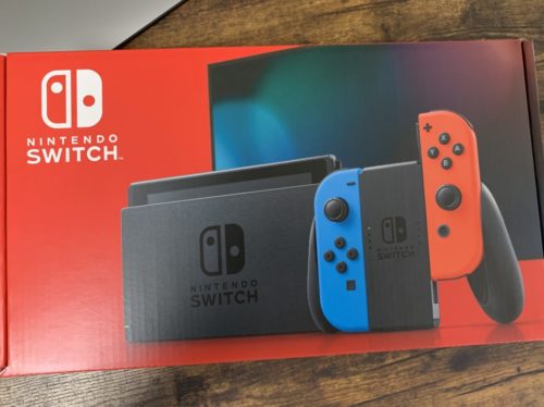 任天堂Switchはどちらのタイプを購入すべきか
